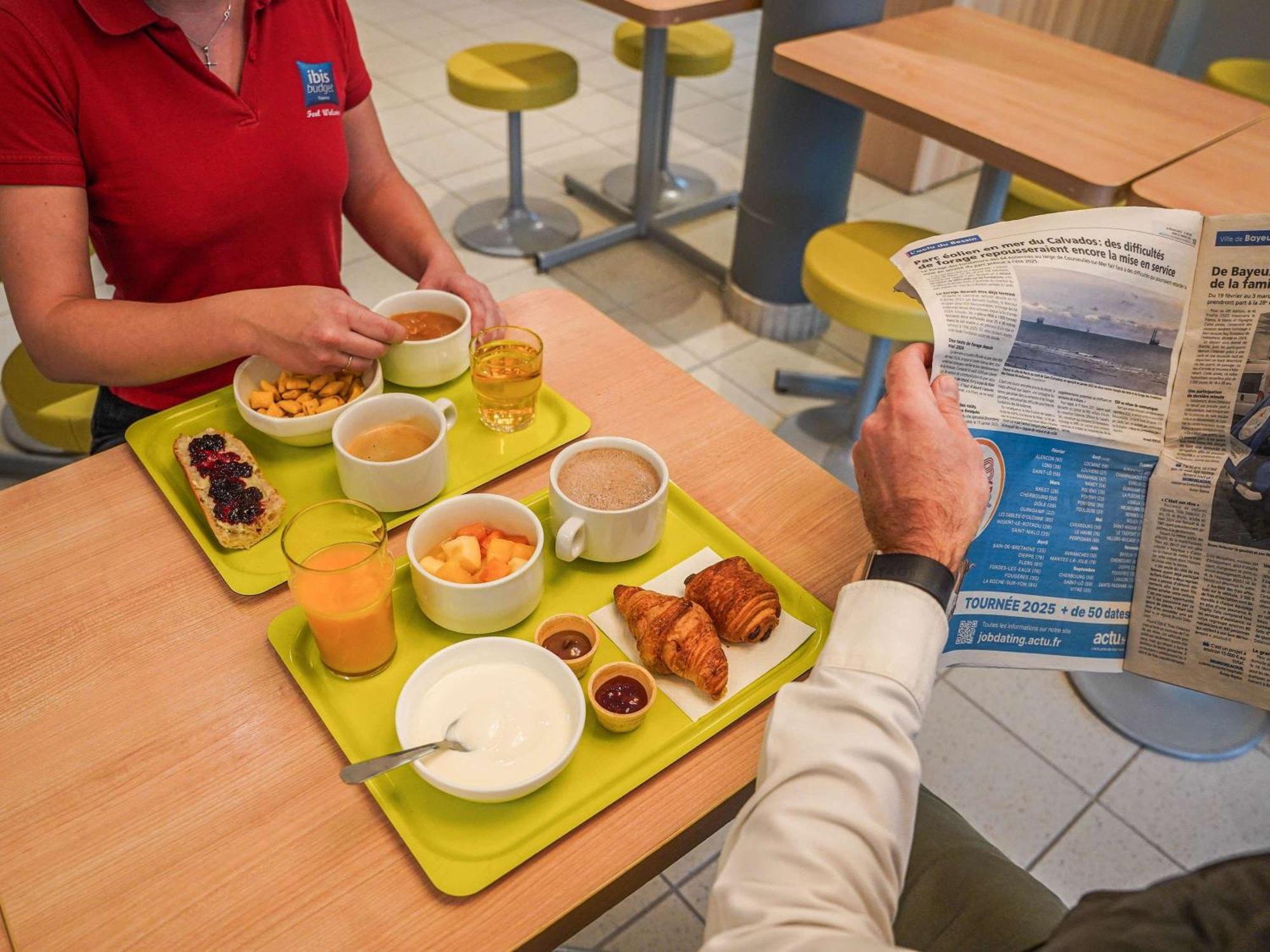 Ibis Budget Bayeux Nonant Exterior foto